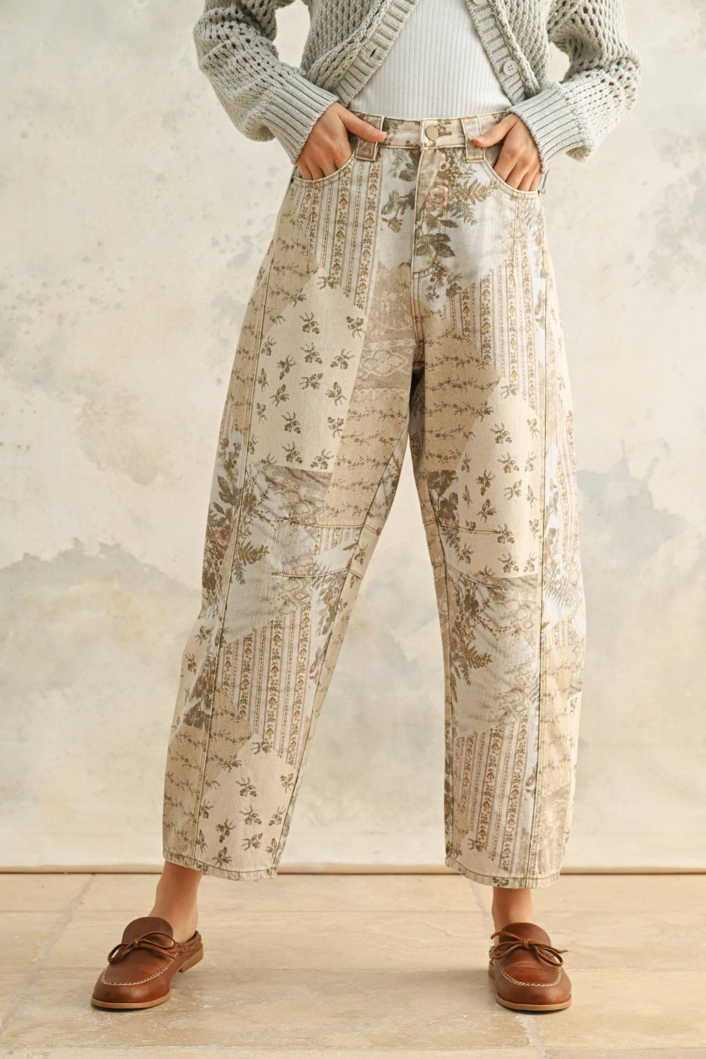 Botanical Print Barrell Pants