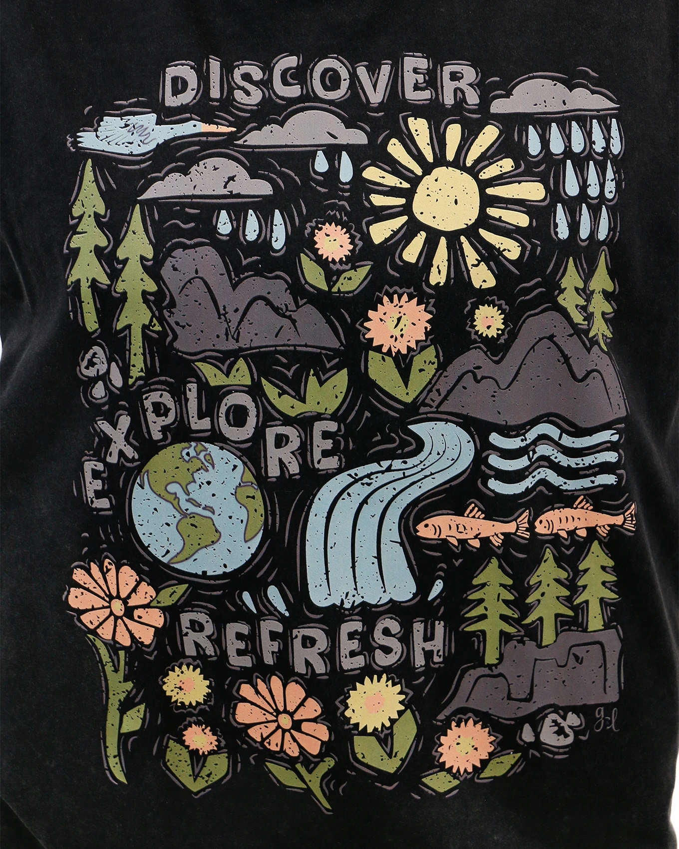 Boyfriend Fit Graphic Tee - Discover, Explore, Refresh