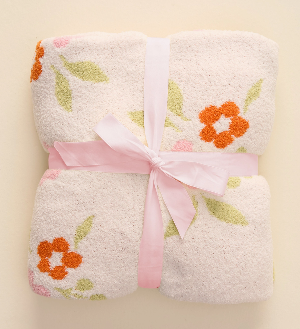 Cozy Dreams Luxe Scalloped Floral Blanket - 2 color options