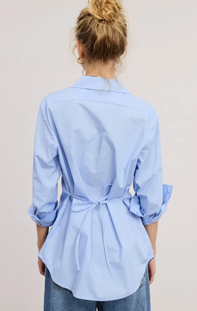 The Harper Fitted Collared Shirt in Sky Blue
