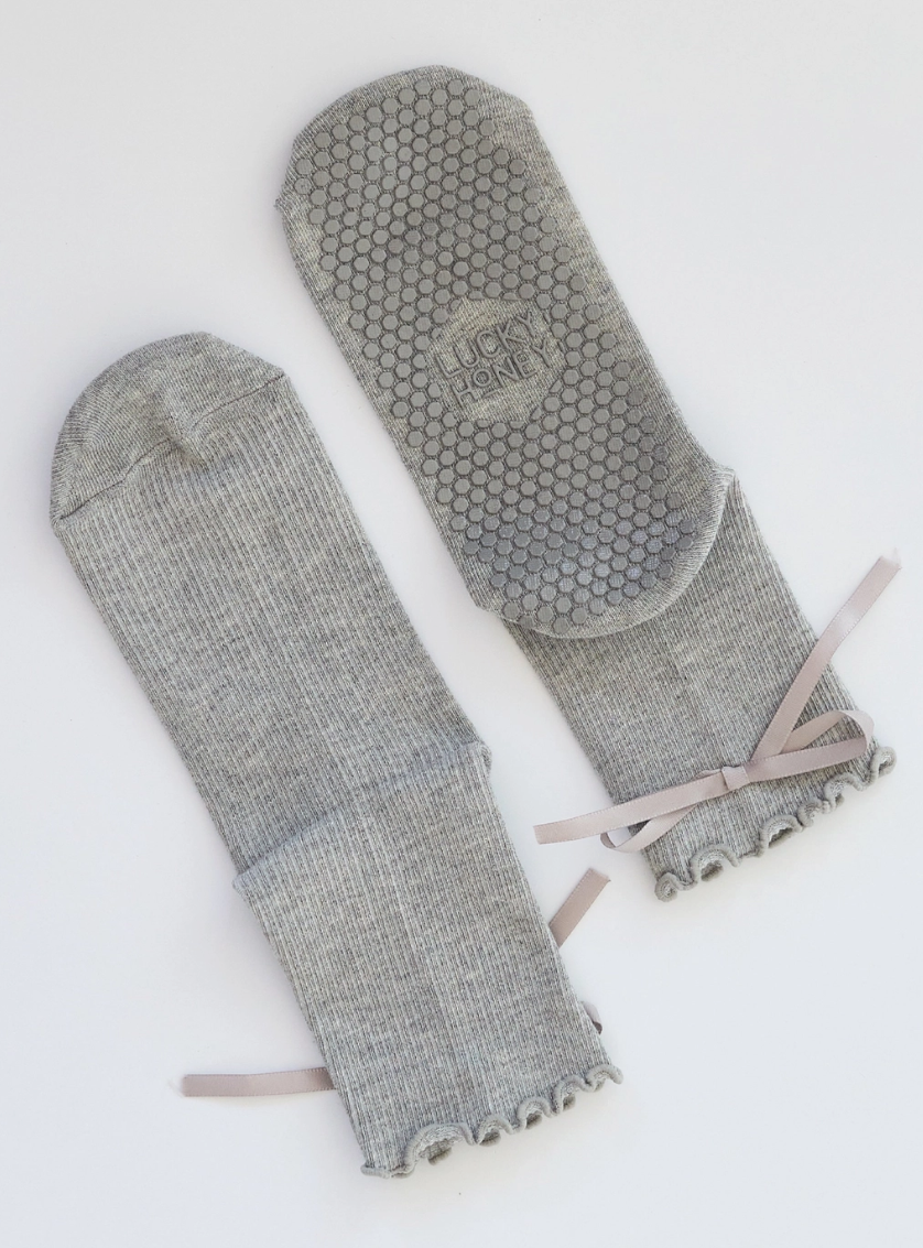 The Juliet Grip Sock - 2 color options