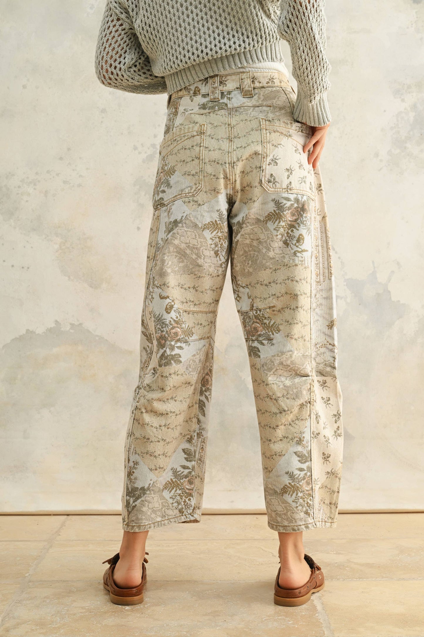 Botanical Print Barrell Pants