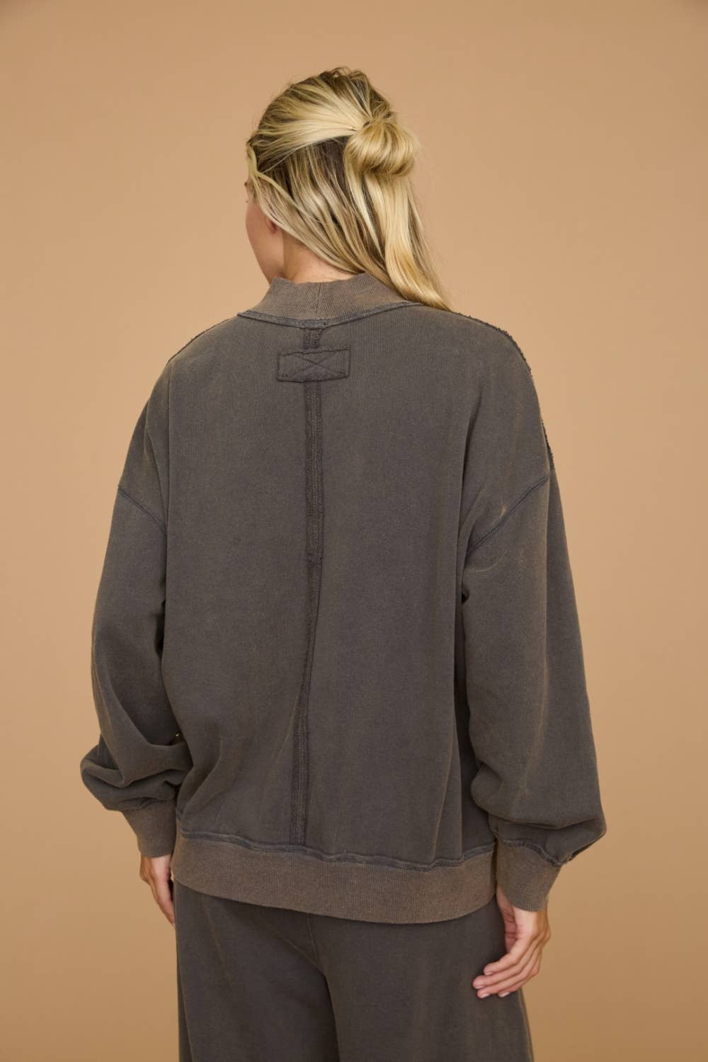 Washed Mock Neck Oversized Sweatshirt