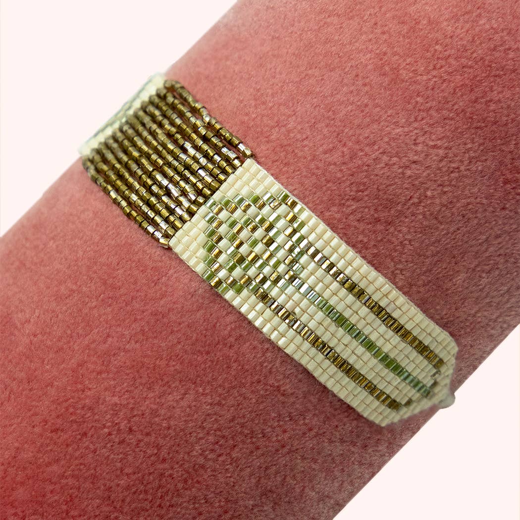 Beaded Bracelet Medium - Olive Diamonds & Gold Bar