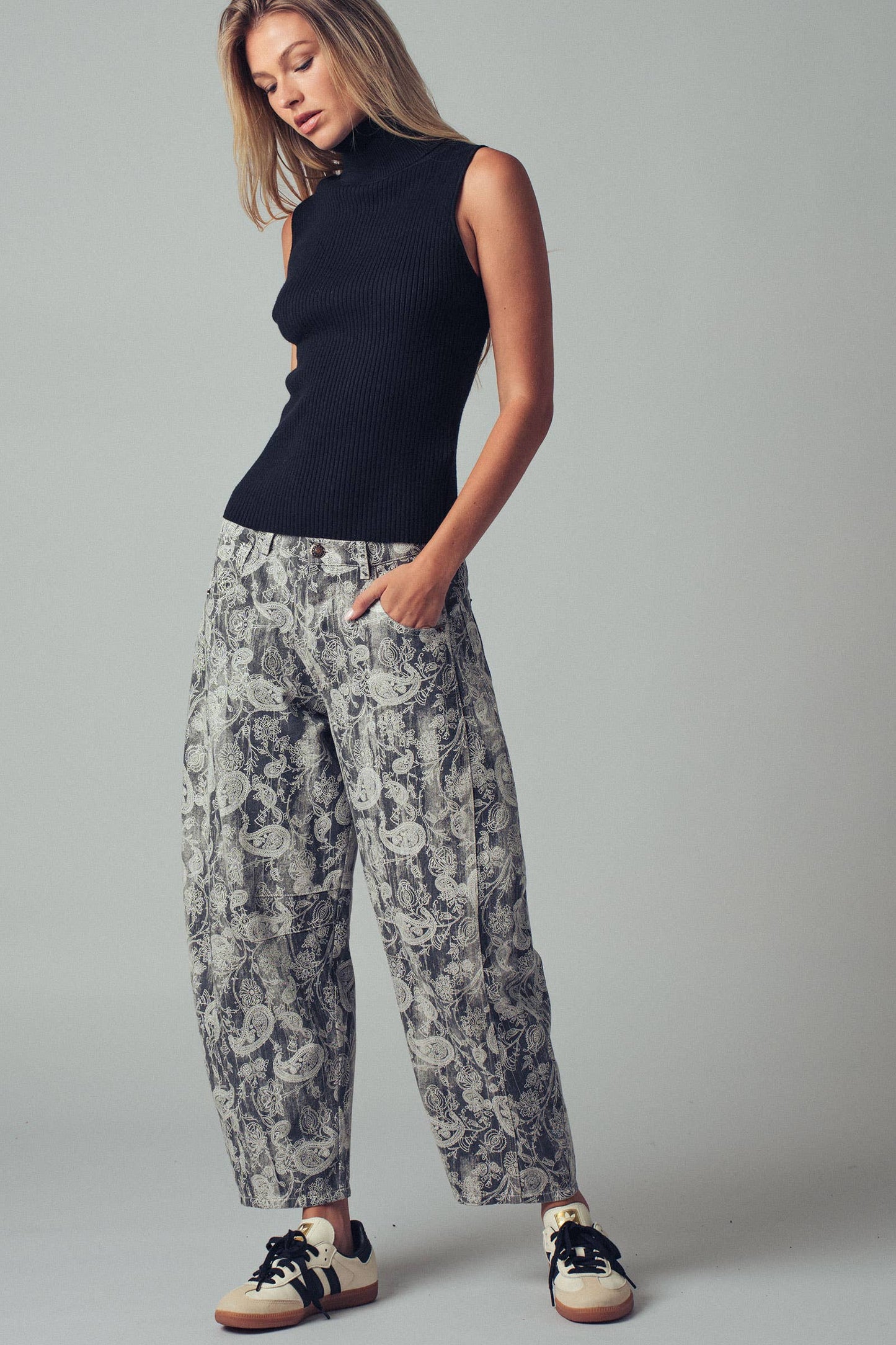 Paisley Print Cropped Wide Leg Pants