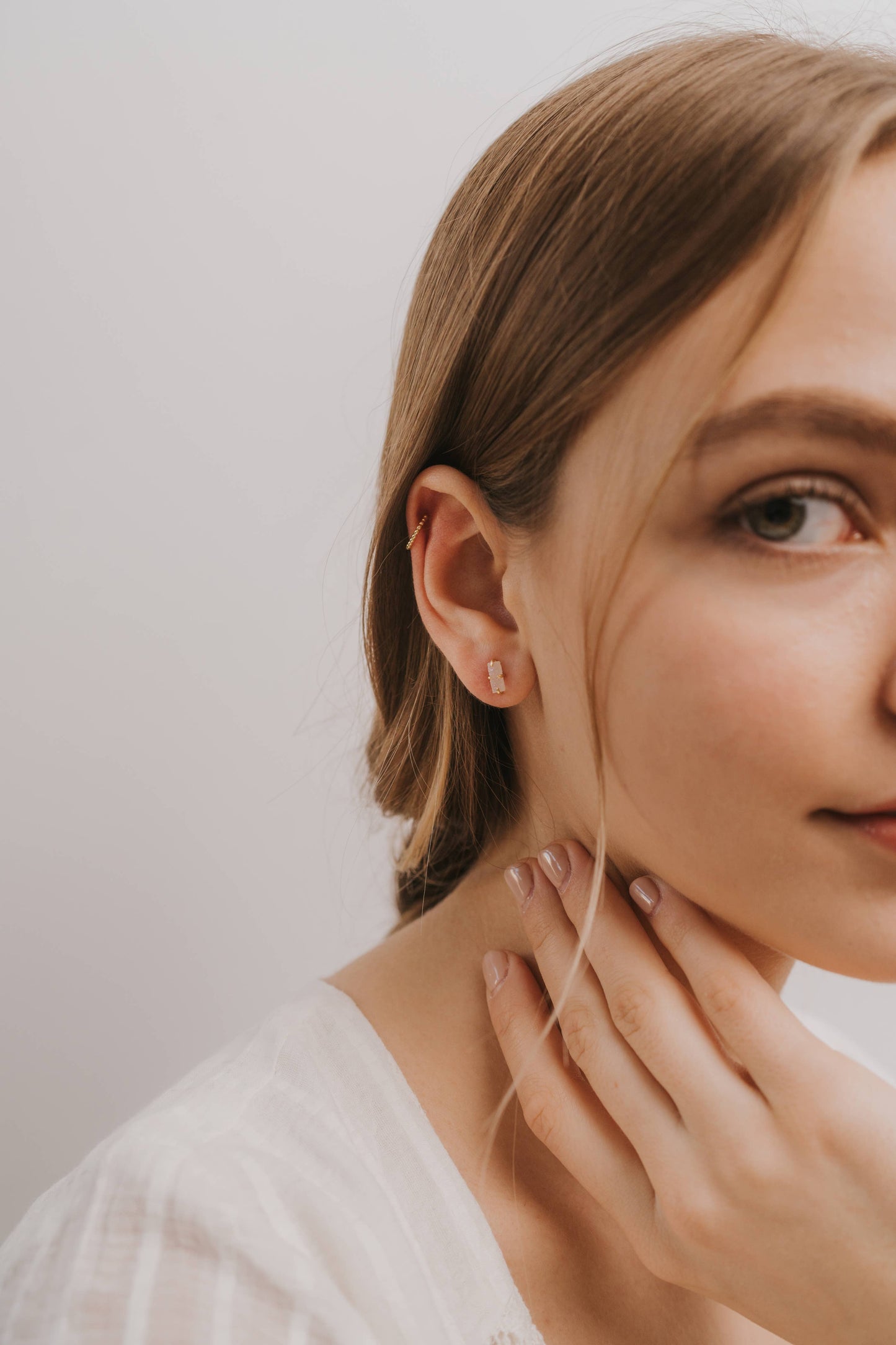 Druzy Bar - White - Gold Earrings