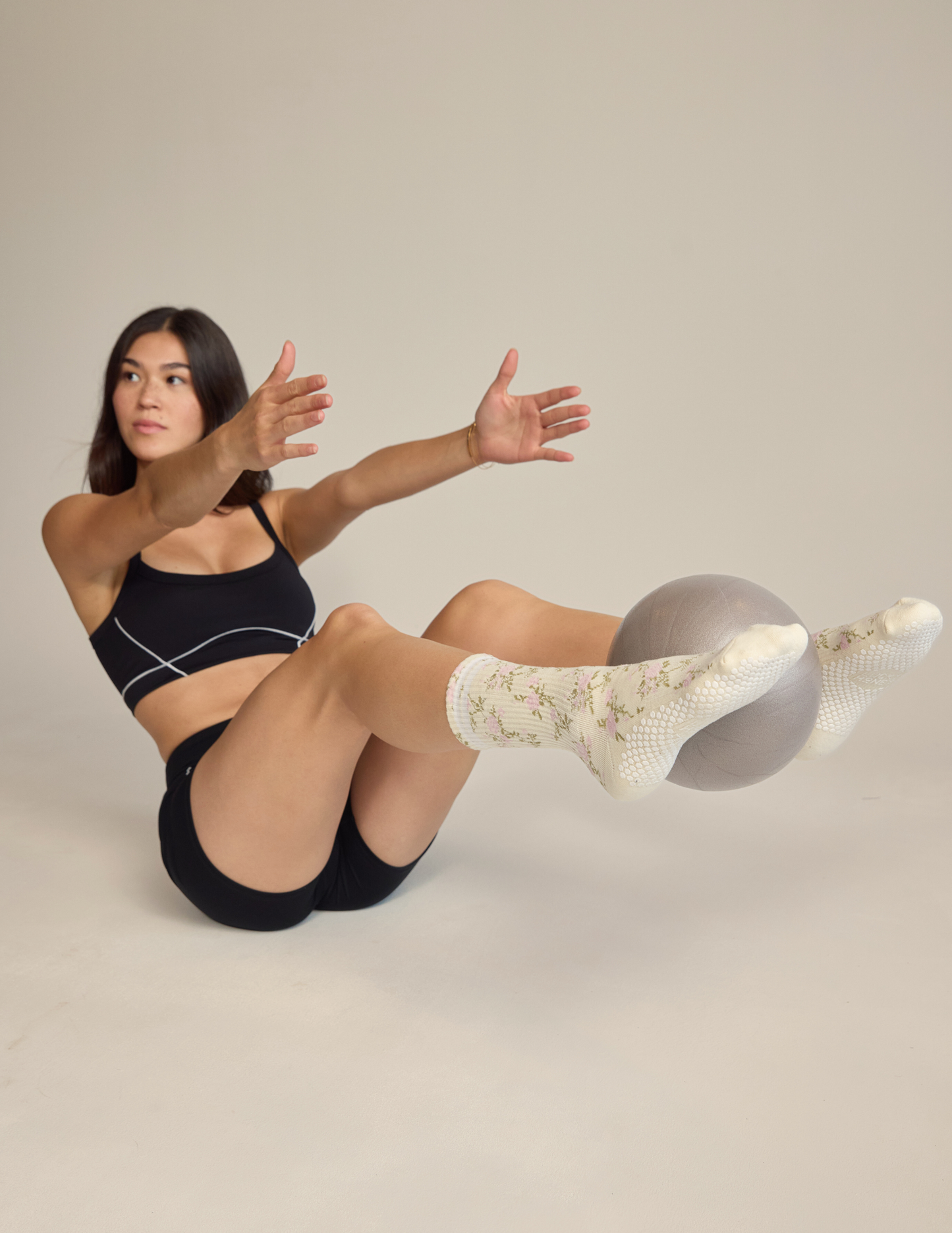 The Floral Grip Sock: Vintage Rose