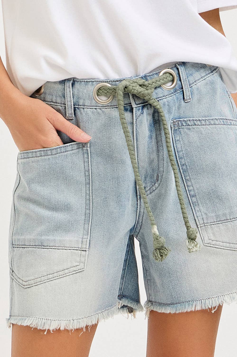 BARREL JEAN SHORTS