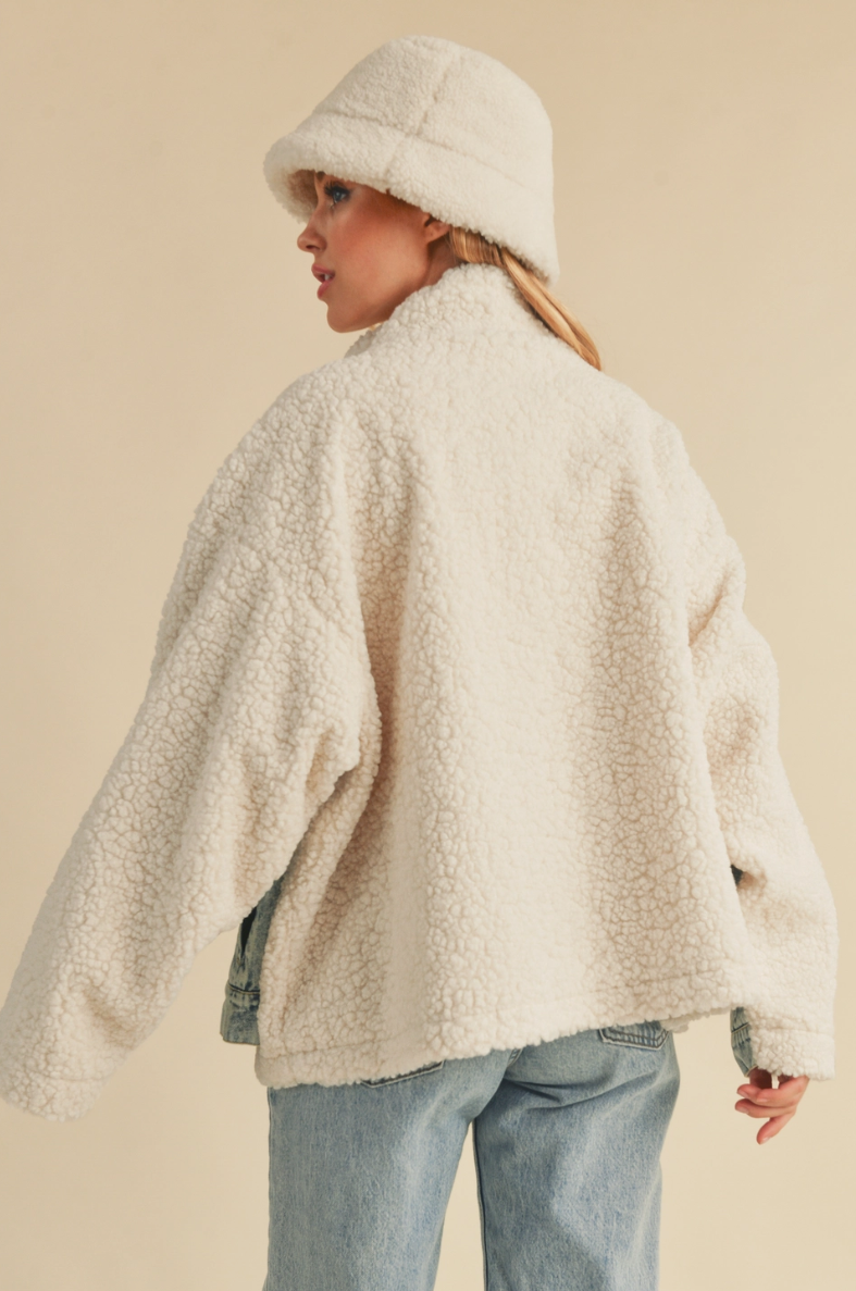 The coolest denim & sherpa jacket!