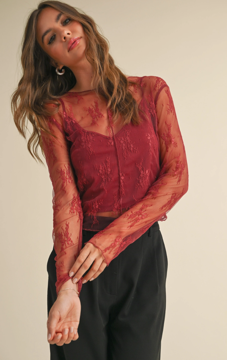 Long sleeve lined lace top in wine