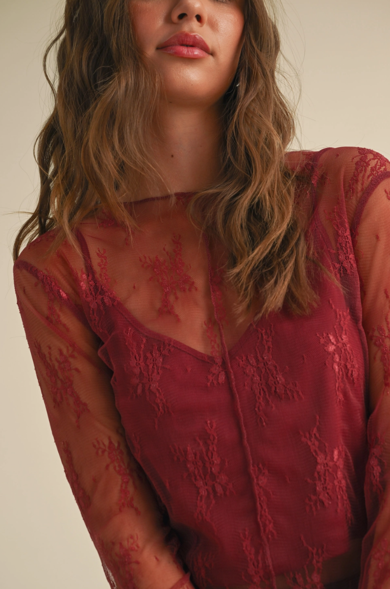 Long sleeve lined lace top in wine