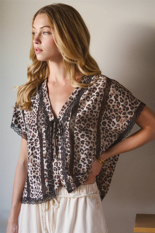 FLOWY LEOPARD LACE PANELED BUTTON FRONT BOHO TOP