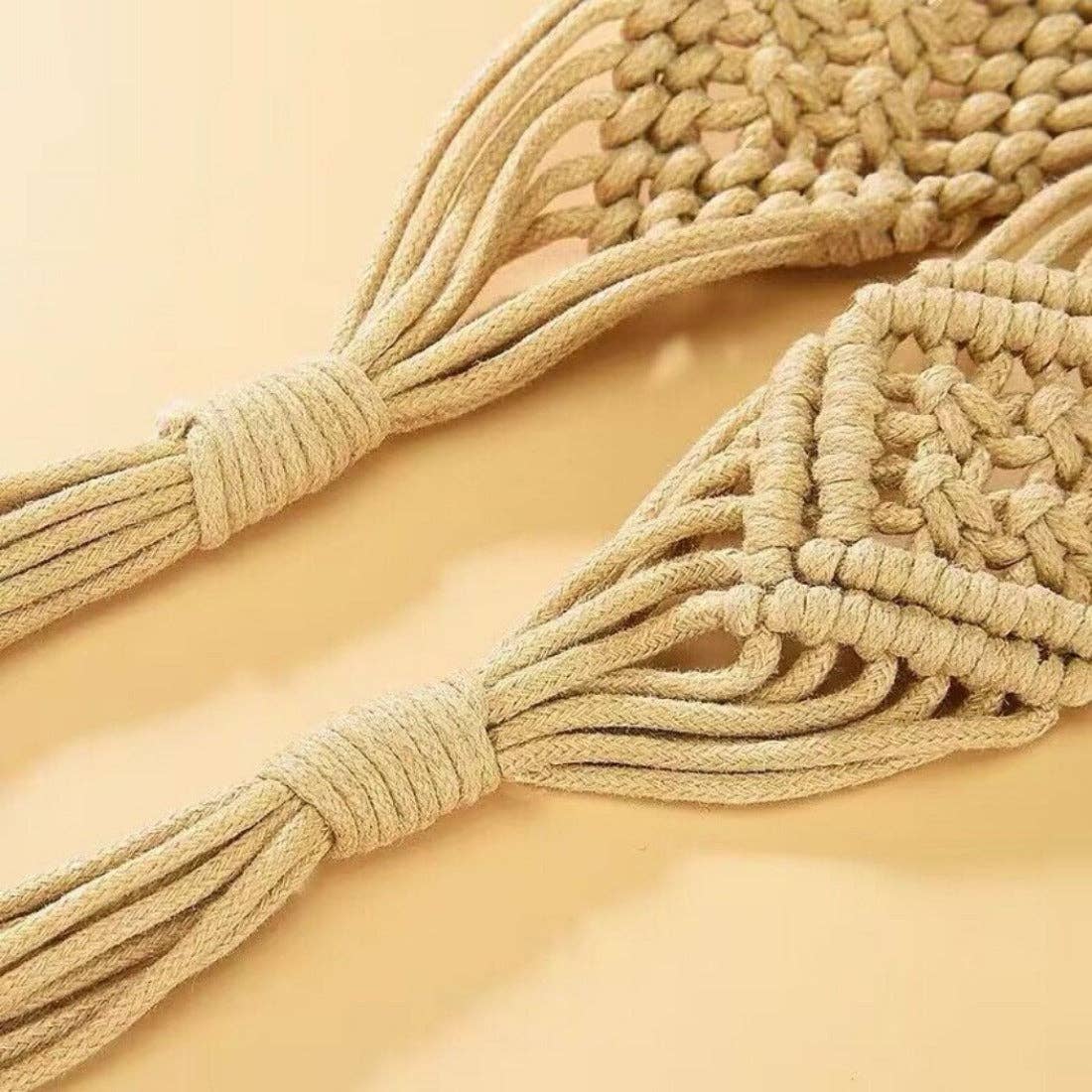 Beco - Hollow Knitted Tassel Belt
