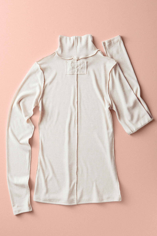 Contrast Seam Turtleneck Knit Top