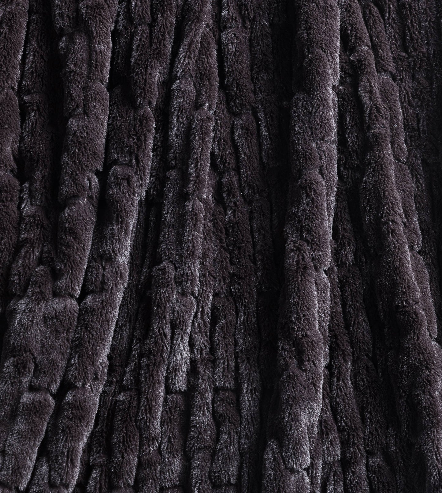 Luxuiously Soft Faux Fur Blanket - Rich Chocolate Brown